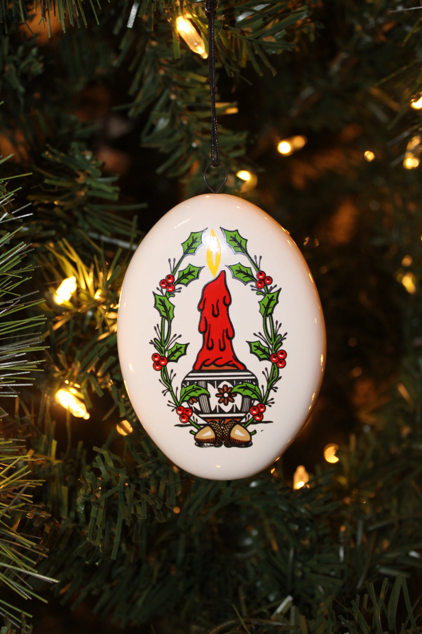 Candle Oval Christmas Ornament